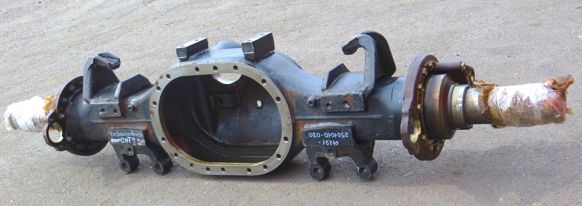 Средний мост маз 6516 самосвал. Мосты маза 6501. Картер среднего моста 6501. Задний мост маз 5335. Мосты маза 6501.